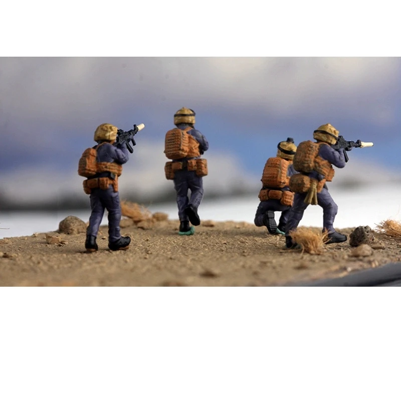 Figurki akcji w skali 1/72, 4 sztuki, rosyjskie żołnierze specjalnych sił pancernych, model do samodzielnego montażu, akcesoria do scen, zabawki kolekcjonerskie.