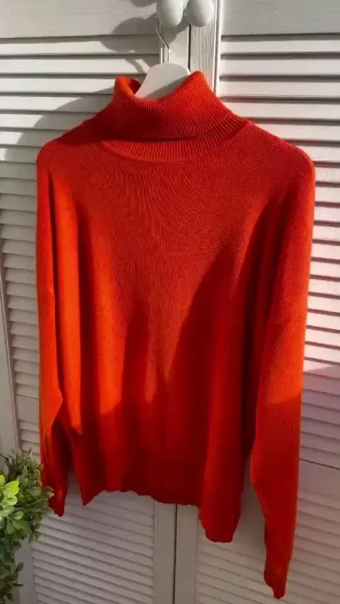 Bornladies Green turtleneck sweater slit ladies 2022 autumn and winter warm, comfortable and fashionable knitted sweater