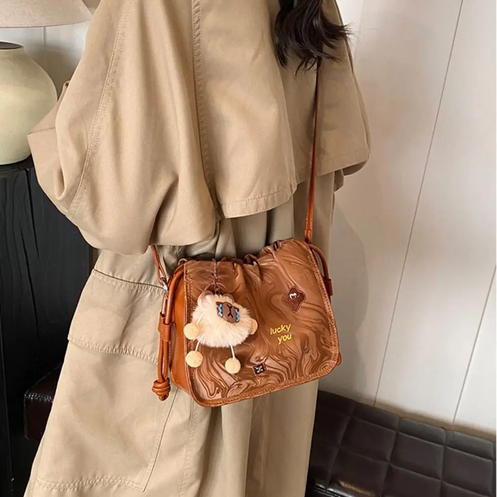 

Cool Korean Style Capybara Pendent Crossbody Bag PU Portable Bread Shoulder Bags Luxury Drawstring Bag Women