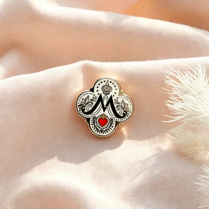 Auspice Maria Our Lady Of Fatima Pin Holy Spirit Enamel Dove Lapel Pins Catholic Religious Brooches Women Men Christian Jewelry