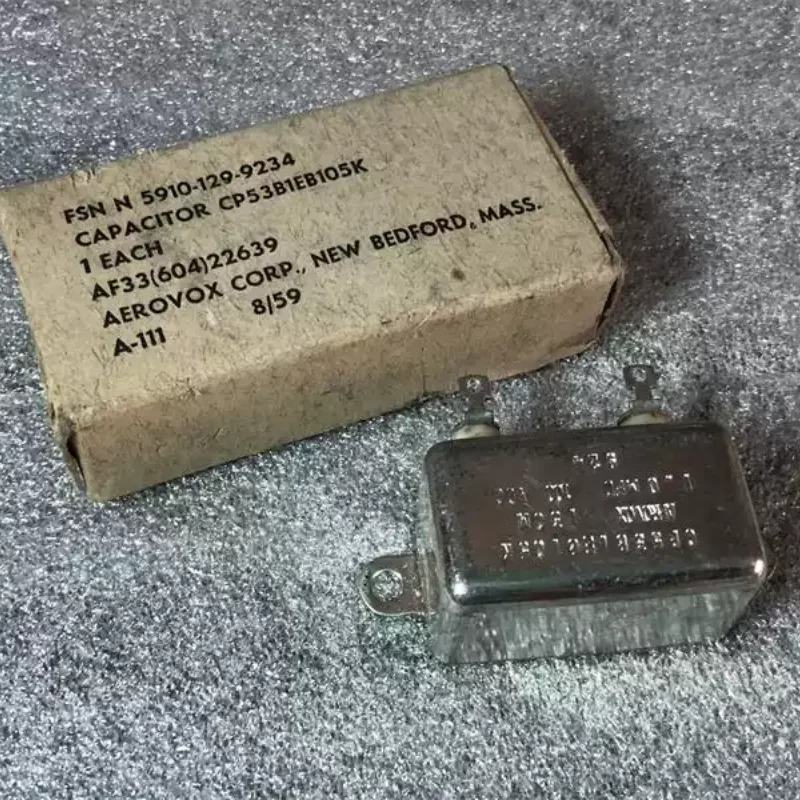 Antique American AEROVOX 1UF 100V 105K Fever Gallbladder Machine Coupled Oil Immersed Infinite Capacitor