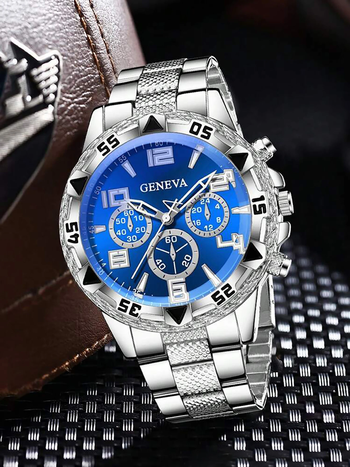 ساعة كوارتز رجالية فضية وزرقاء مع سوار وقلادة، هدية عصرية لعيد الأب لا تشمل الصندوق