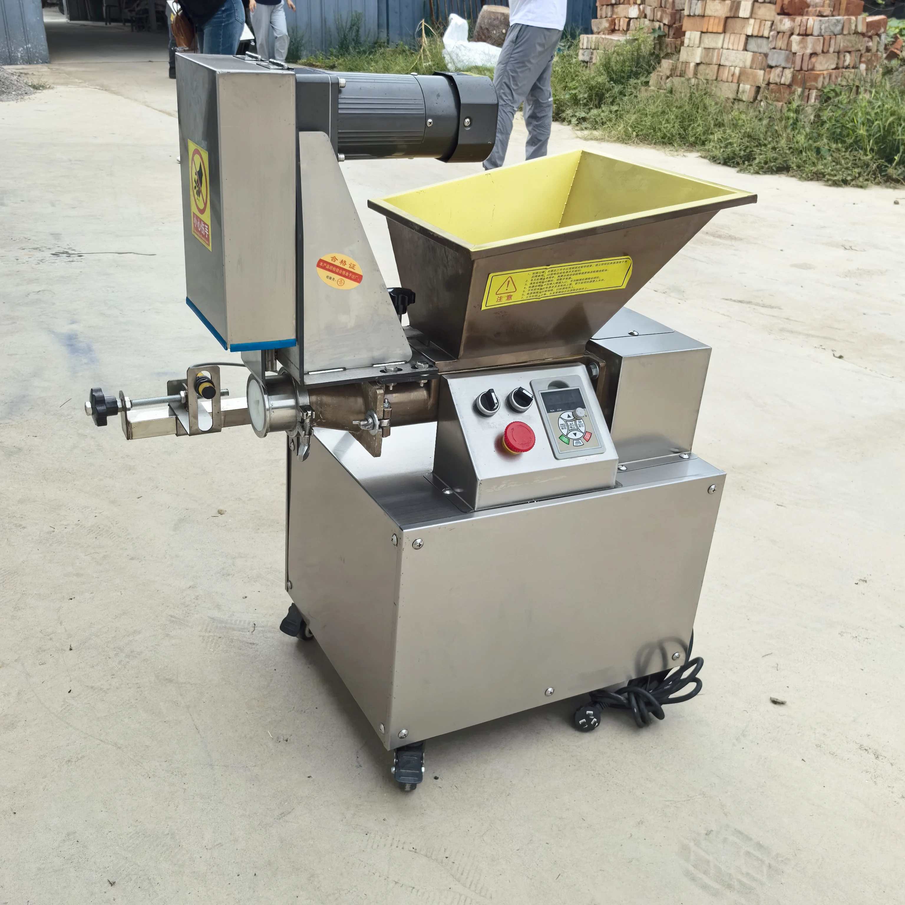 Máquina de bolas de massa redondas de aço inoxidável 110v 220v máquina de corte de bola de massa/misturador de massa com divisor redondo