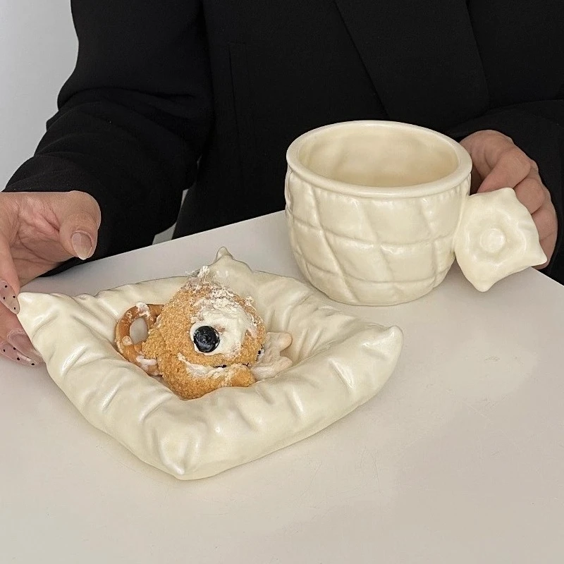 

Creative Cups Ceramic Tableware Set Porcelain Coffee Tea Cup Mug Saucer Luxury European Turkish Japanese Design Tazas Tea Pair