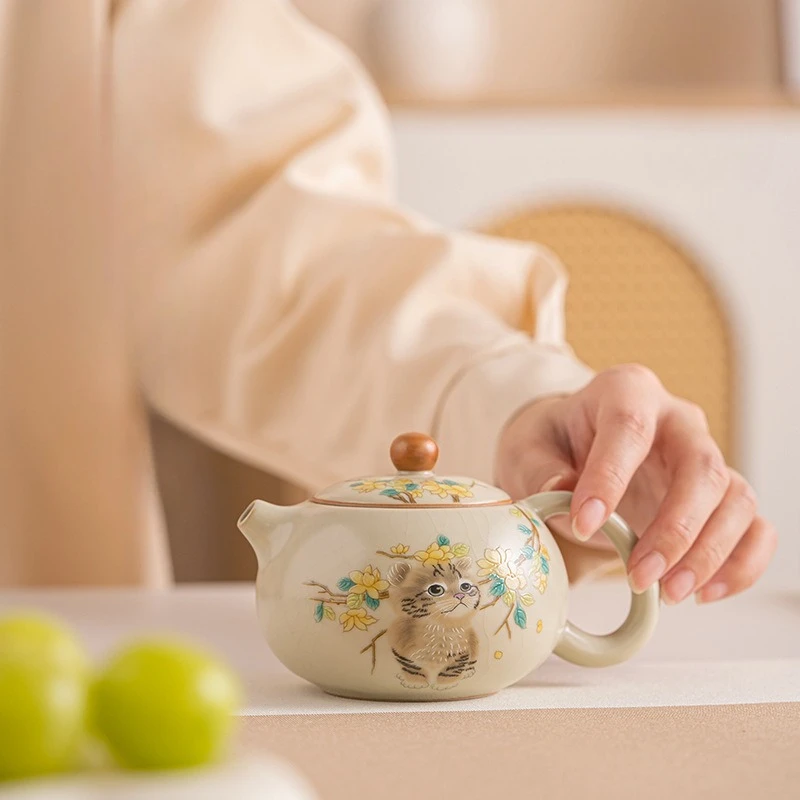 Imitation Song Ru kiln beige Xishi pot ceramic square small bubble teapot household filter single pot kung fu tea set teapot
