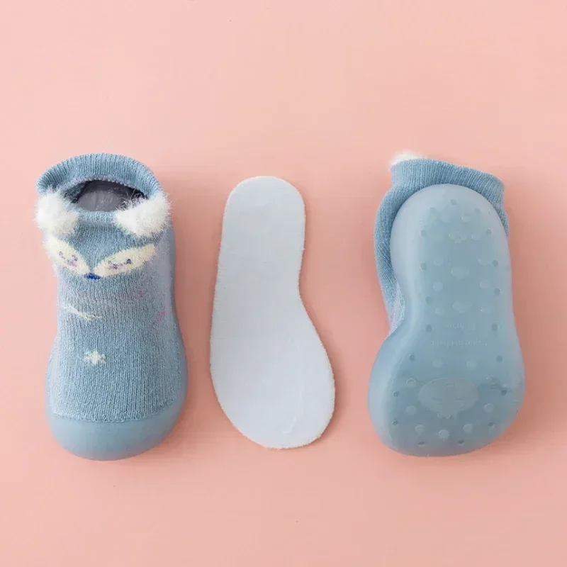 Zapatos para niños pequeños, calcetines altos y gruesos y cálidos para el suelo del bebé, zapatos de bebé de suela blanda para interiores para otoño e invierno