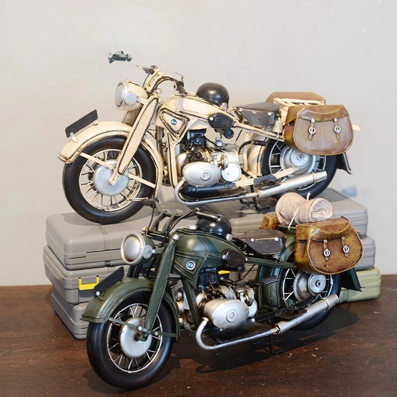 

Vintage wrought iron WWII German motorcycle model decoration European living room ornament