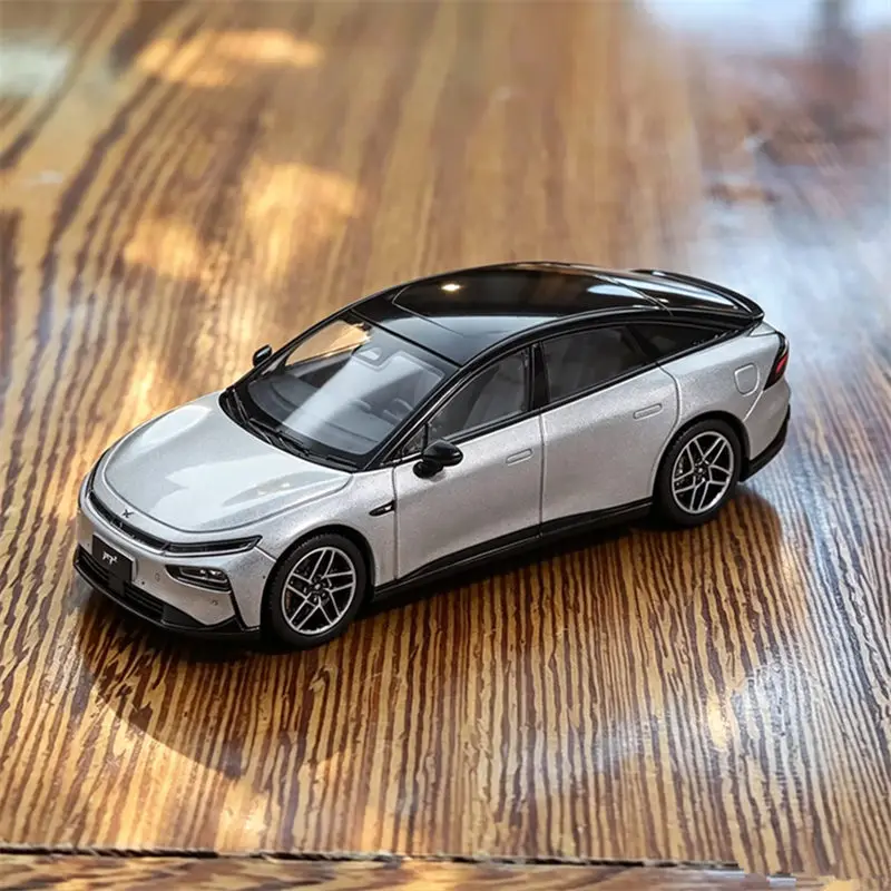 1:64 XPENG P7+ Fließheck-Coupé Elektro-Sportwagen-Modell aus Metallguss, Neufahrzeug-Modell, Simulationskollektion