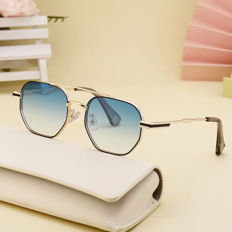 

por 2024 Woman Lenses Adult None Oval Eyewear Resin Casual Sunglasses Women's Sunglasses Sale