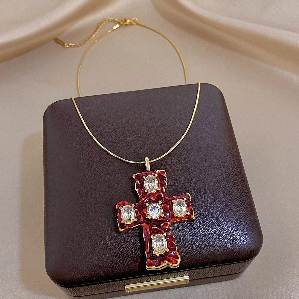 DODOHAO Classic Red Zirconia Jesus Cross Pendant Necklace for Women Golden Stainless Steel Choker Necklace Halloween Jewelry New