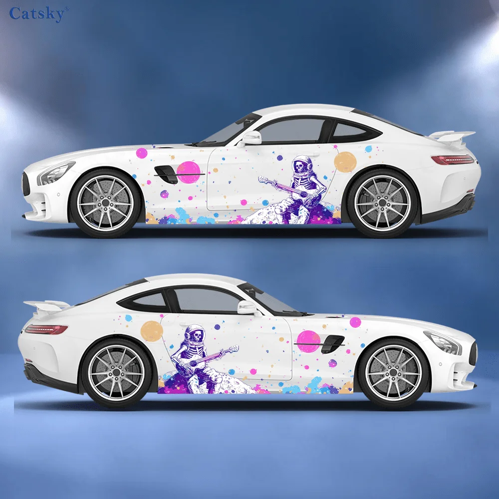

Наклейки на боковую часть автомобиля с изображением космонавта, играющего на гитаре, самоклеящиеся, из водонепроницаемого и устойчивого к царапинам ПВХ, аксессуар для автомобиля