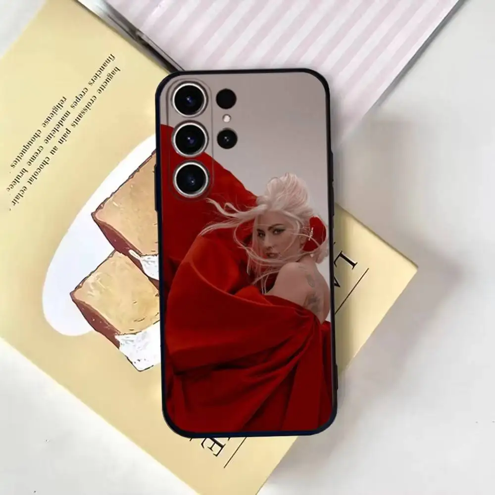 L-LADY GAGA MAYHEM 電話ケース SamsungS25、24、21、22、23、30、Ultra、20、Plus、Fe、Lite、Note、10、9、ソフトブラックカバー