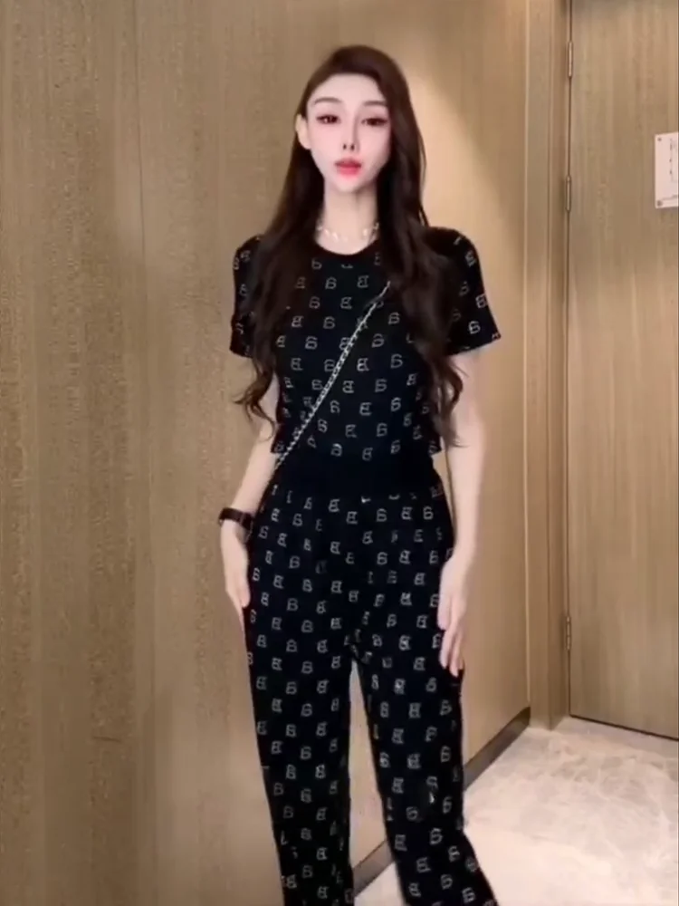 

Summer New Women's Casual Spor Letter Print ort Sve Top Wide Leg Pants Two Piece Set Design Sensibili Small ence