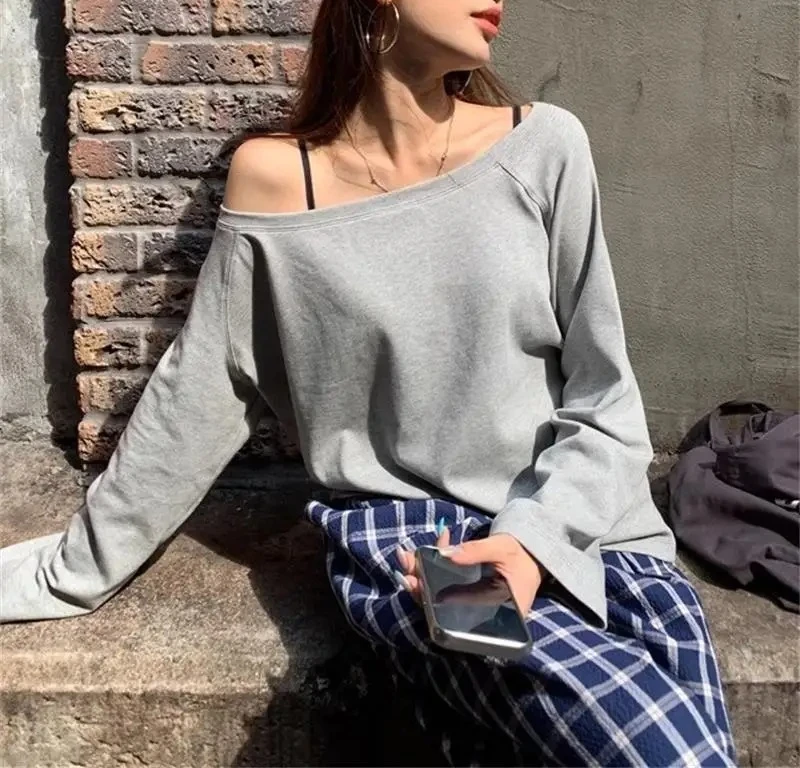 

Women Basic style Skew Collar Baggy Off Shoulder Long Sleeve White Female Soft Casual Tee shirts Women's Black Top