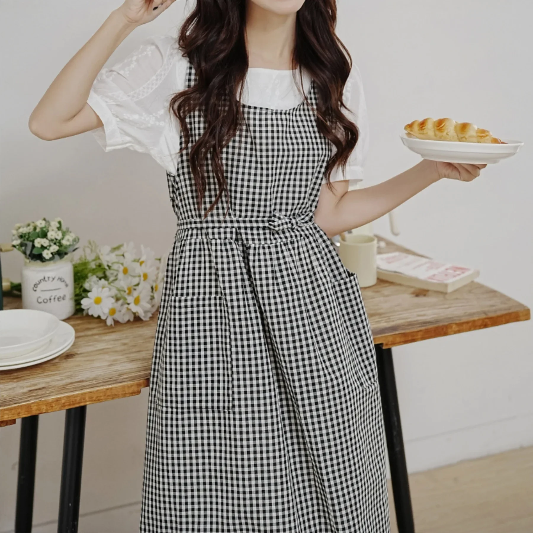 Korean Fresh Cotton Plaid Apron Side Slit Tie Gardening Vintage Apron Flower Shop Coffee Shop Restaurant Baking Apron