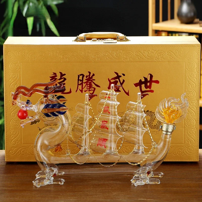 1000ml lead-free glass wine decanter Chinese Dragon boat style design home bar whiskey decanterfor Liquor Scotch Bourbon