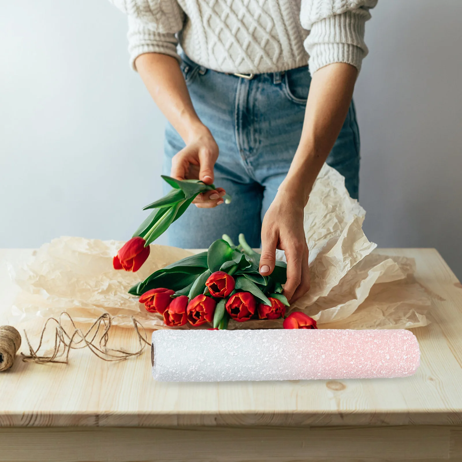 

1 Roll Gradient Snow Dot Tulle Fabric Roll 4 Yard - Floral Bouquet Wrap Mesh for Wedding Birthday Valentine Gift Packaging - DIY