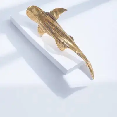 

Exquisite Brass Shark Ornament Desktop Decor Small Brass Craft Shark Shaped Adornment For Indoor Tabletop Display