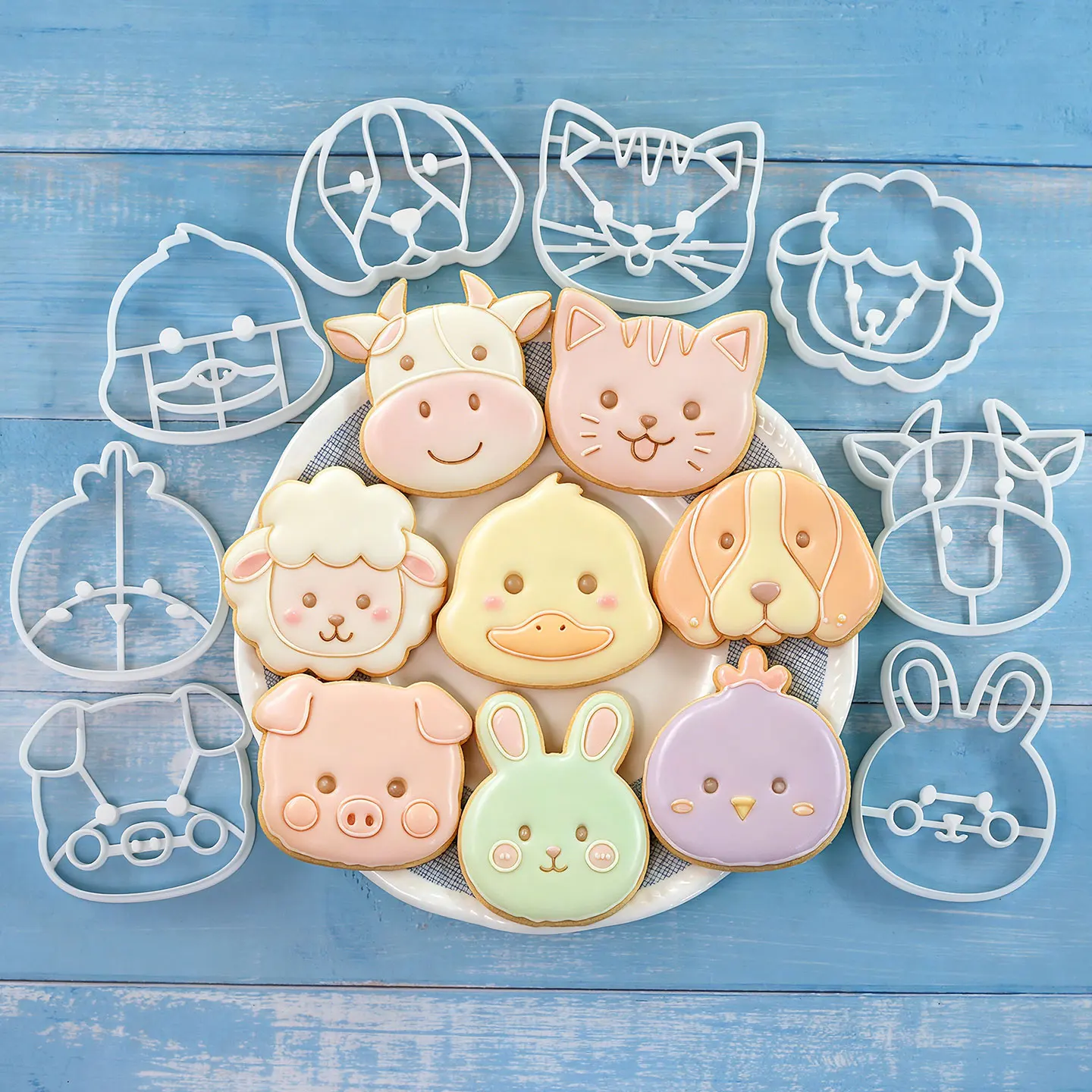 1 Pc Animal Cookie Cutter 3D Cute Dog Puppy Rabbit Bunny Cartoon Cat Kitty Duck Cow Chick Sheep Pig Baking Molds for Party Decor