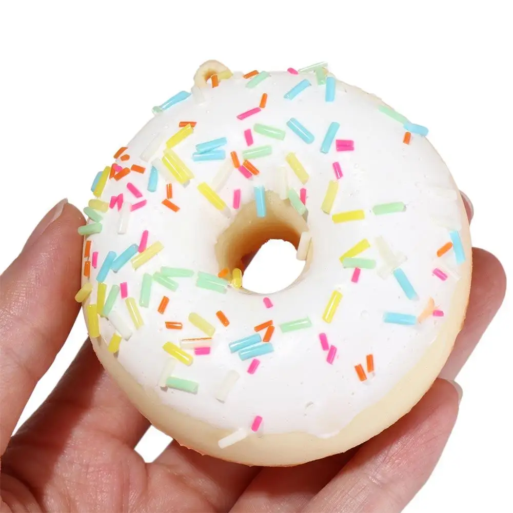 Kunstmatige Donut 6.2 cm/2.4in Model Voedsel Nieuwigheid Speelgoed Simulatie Taart Donut Kegel Speelgoed Simulatie Donuts Knijp Speelgoed