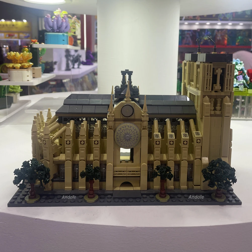 Street View Series City Notre-dame de Paris Building Block Medieval Church Model Bricks Toys For Kid Birthday Gift MOC With LED