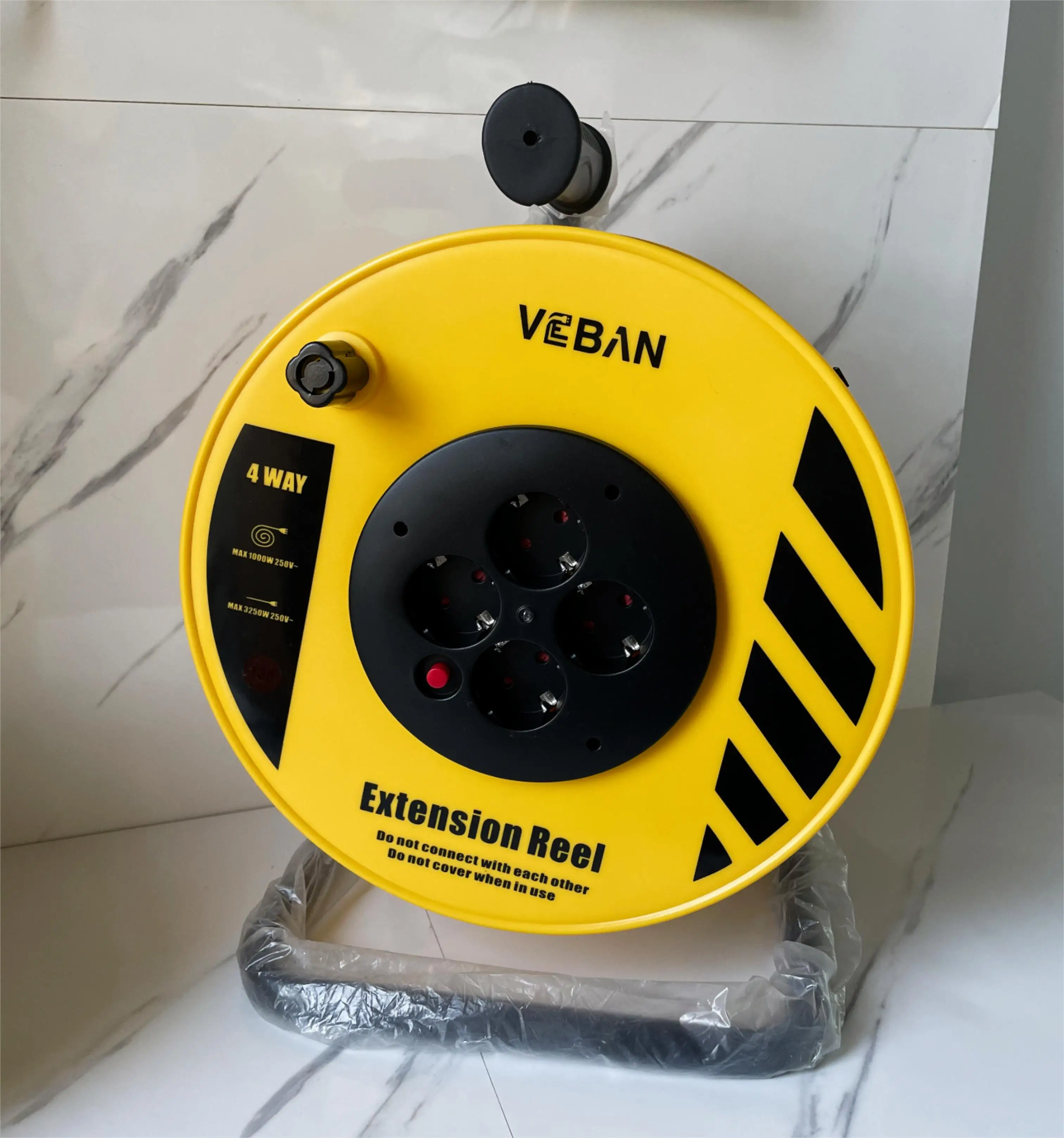 الاتحاد الأوروبي المملكة المتحدة العالمي كابل نحاسي بكرة تمديد الحبل مع 4 مآخذ BS ذكر IEC أنثى 3250 واط 13A المتاحة 20 متر 30 متر 50 متر الإصدارات #2