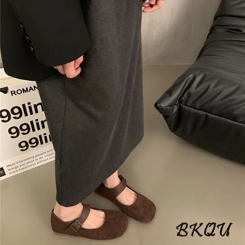 BKQU Vintage Abrasive Leather One-line Button Mary Jane Shoes Flat Shoes 2024 Spring and Autumn New Soft Bottom Round Head Women