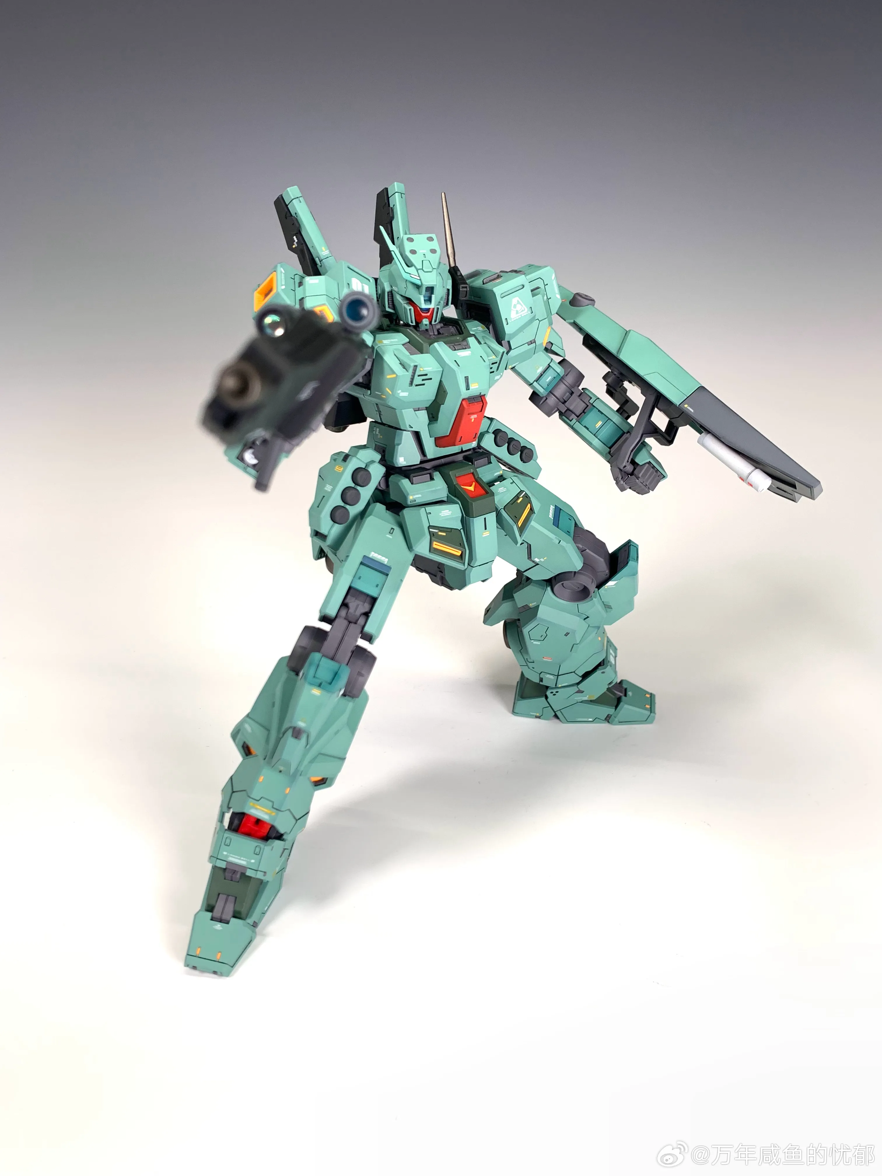 

JEDA Amuro Ray Custom 1/100 MG Model Kit LED Assembled Action Figure Model Kit Toys