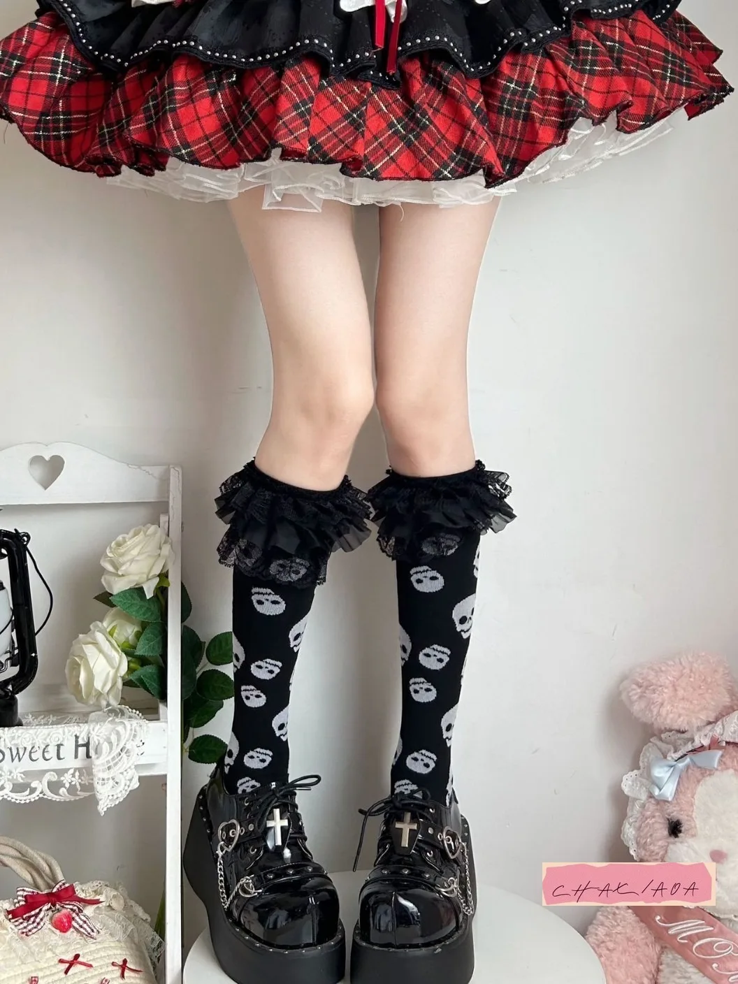 Nicho fresco dulce Retro nota musical encaje calcetines de tubo medio subcultura Y2k milenario Lolita Girlie Jk pantorrilla presión calcetines mujeres