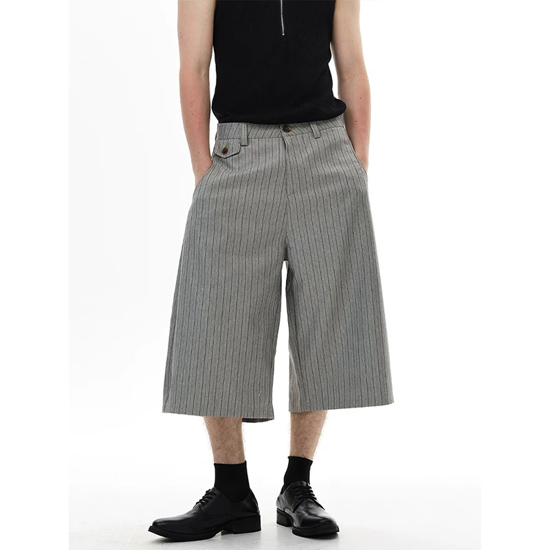 

2026 New American Vertical Stripes Capri Pants Mens Summer Retro Streetwear Baggy Wide Leg Tailored Shorts Man