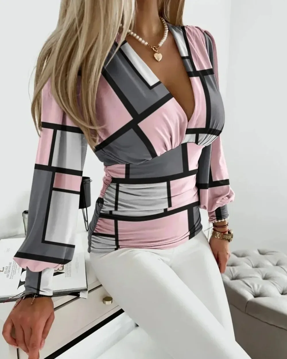 

Sexy Geometric Printing Deep V Tops Women Bodycon Pleated t Shirts Lady Party Long Sleeves Slim Blouse Clothes