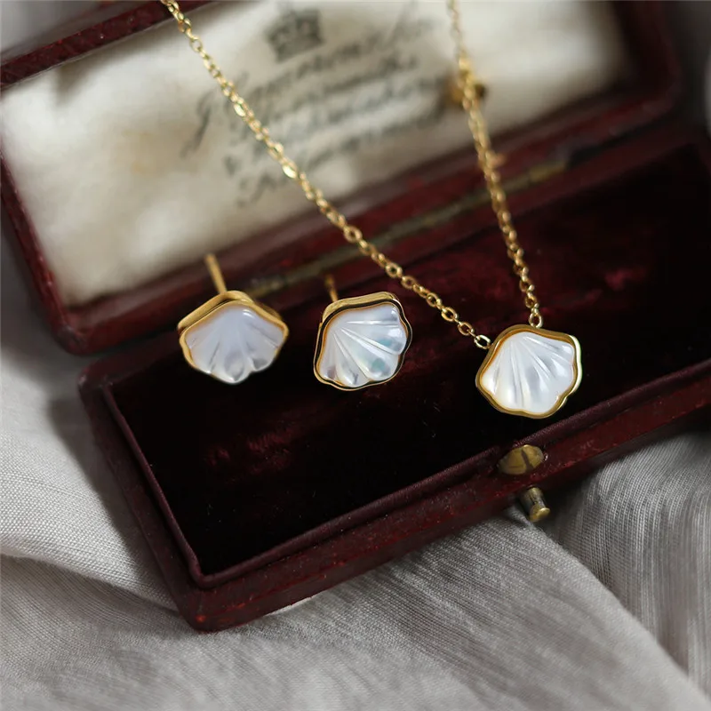 Bohemian Natural White Shell Fritillary Stud Earrings for Women Stainless Steel Plated 18K Gold Jewelry