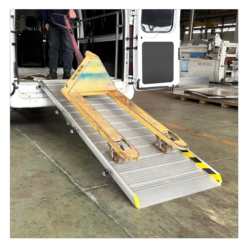 Silver Lightweight Aluminum Loading Ramps with 200kg Capacity Adjustable Height 50-200mm Custom Dimensions Compact