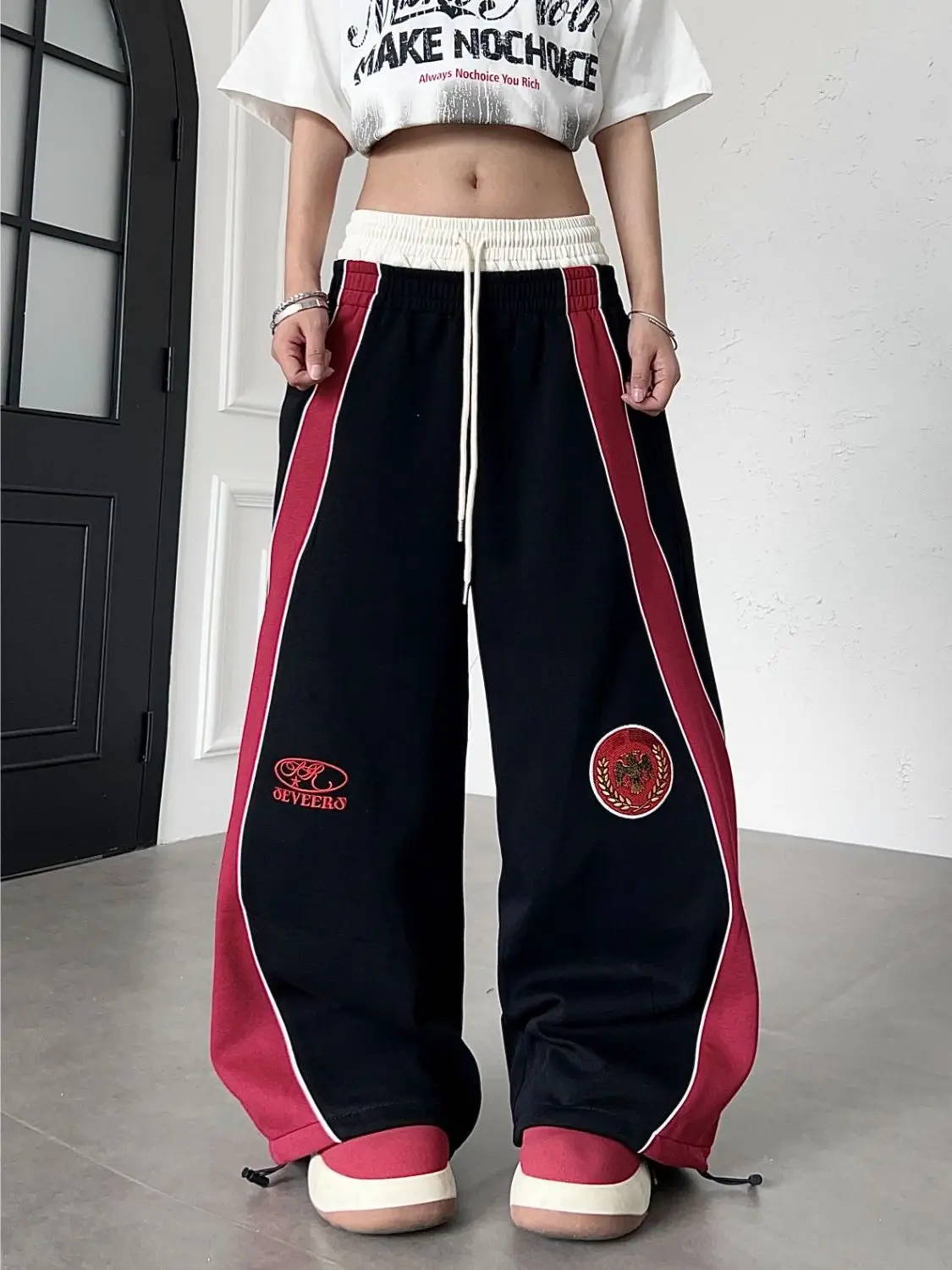 Retro American Patchwork Embroidered Sweatpants Loose Wide Leg Pants for Couples Men's Women's Casual Cotton Trousers