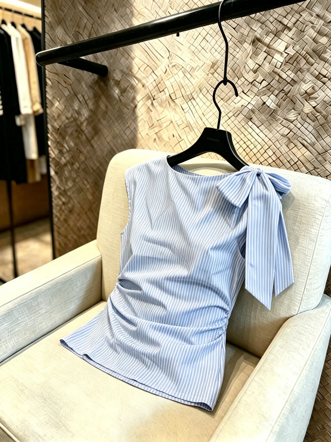 

Korean Style Knot Sleeveless Shirt Women's Outerwear Unique Beautiful Early Summer Small Vest Top Casual Loose Fit