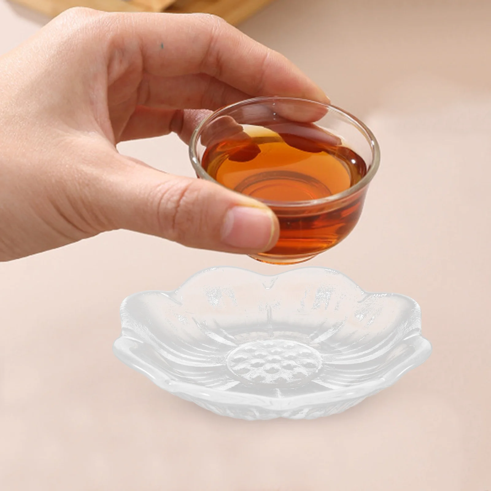 

4Pcs Glass Cup Mat Set Elegant Tea Saucers for Table Decoration Heat Resistant Coasters Home Hotel Restaurant Use