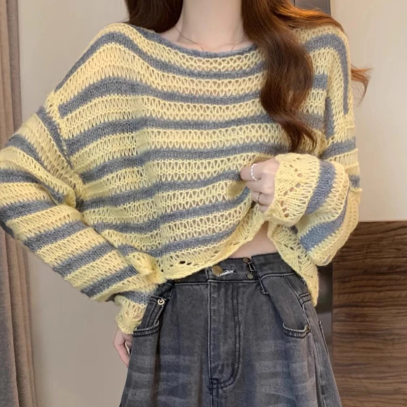 Women's Korean Striped Hollow Round Neck Long Sleeve Loose Casual Short Knitted Sweater