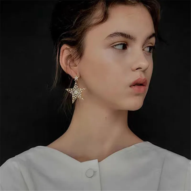 

Fashionable Personality Design Metal Zircon Star Earrings for Women Elegant Daily Party Jewelry Accessories