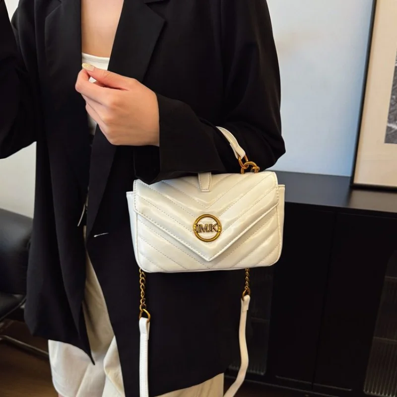 

Fashionable Women's Tote Bag Made Of Cloud-Printed Leather With Trendy Commuter Design And Paris Elegant Style