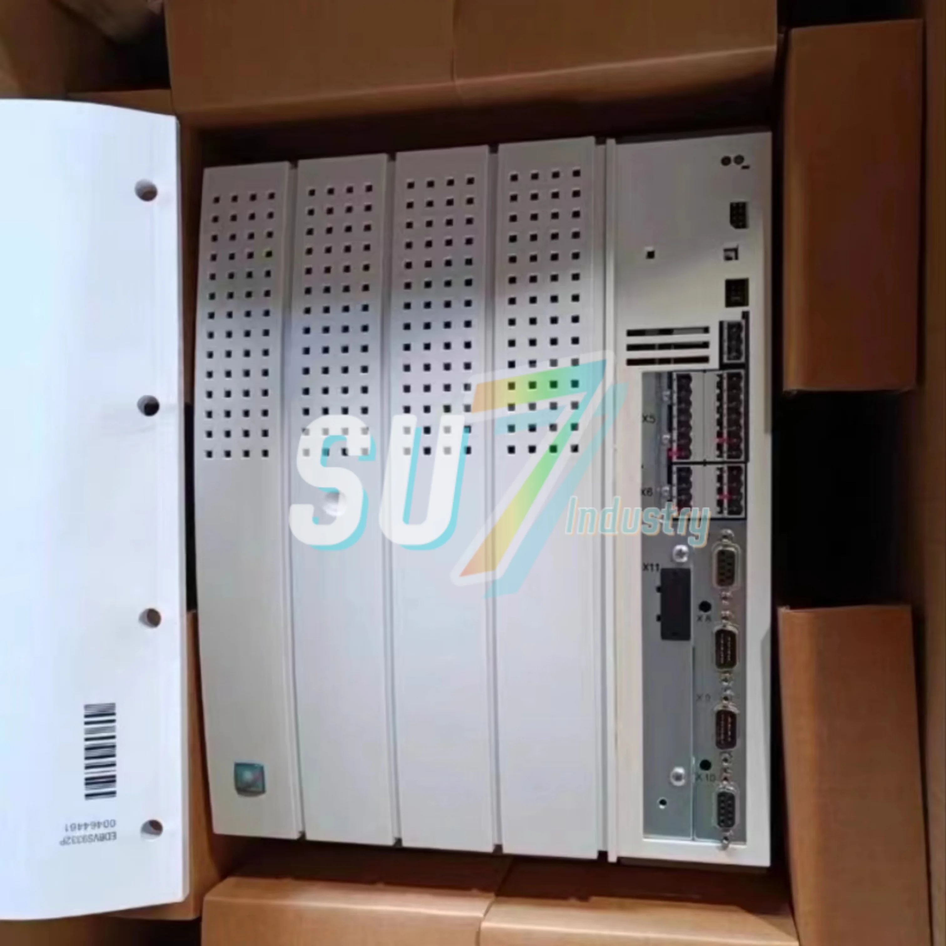 Nuovo servoazionamento originale EVS9327-ETV004 EVS9327-EKV004 EVS9327-EI EVS9327-ET EVS93327-EIV907 EVF9327-CV003 EVF9327-CV100