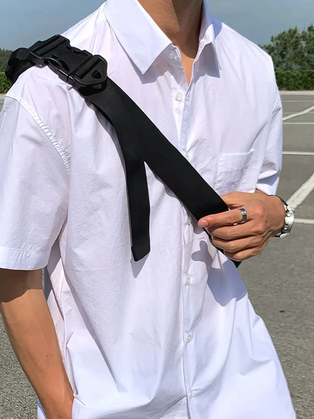 

Casual Ice Silk Workwear Shirt Men's Loose Short Sleeve Lightweight Quick Dry Breathable Button up Single Pocket Summer Fashion