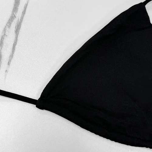 ملابس السباحة