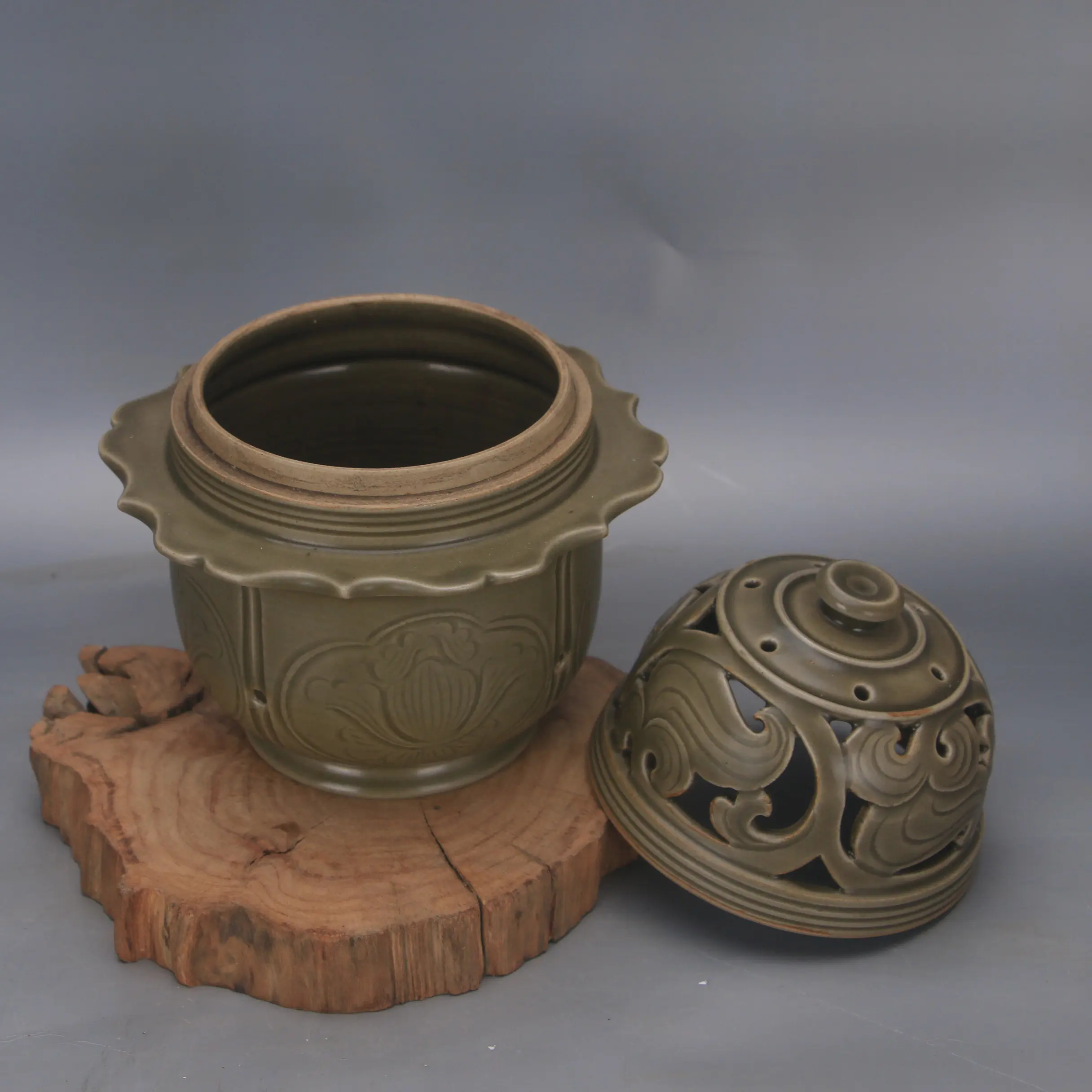 Song Dynasty Yue Kiln Secret Color Porcelain Censer with Carved Floral Pattern Handmade Antique Replica Home Decor Incense Burne