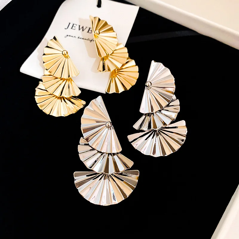 Gold and Silver Folding Fan Tassel Earrings for Women Personalized Fashion Design Drop Earring Simple Temperament Jewelry