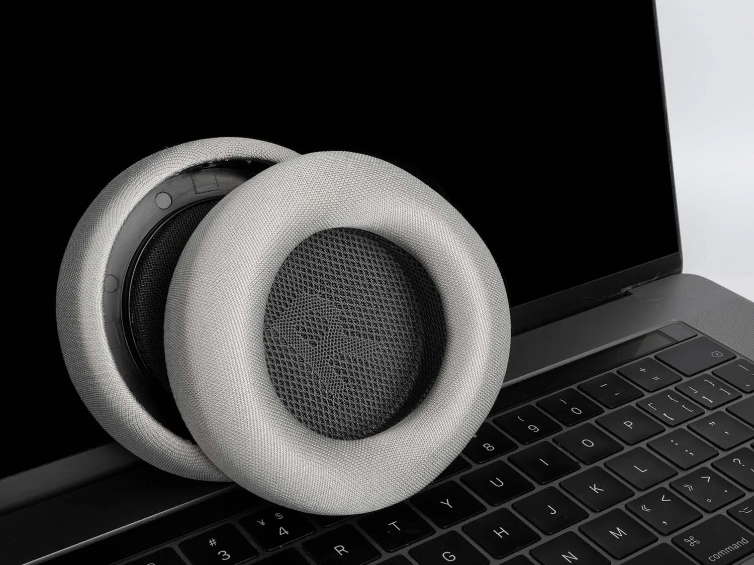 Earphone pads For Corsair Virtuoso MAX Earpads headphones Earmuffs Soft Memory Covers Sponge Protein