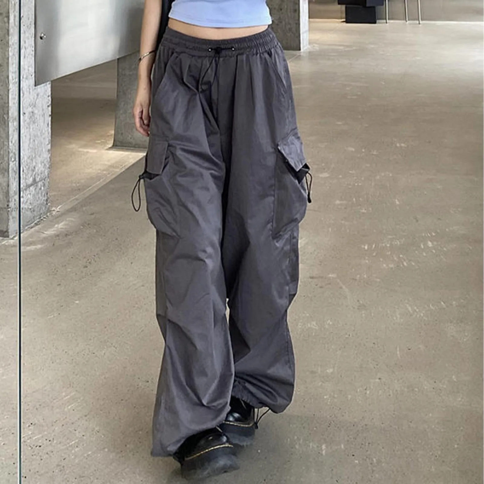 

Cargo Pants Women Y2k Wide Leg Multi-Pocketed Baggy Trousers Streetwear Solid Color Drawstring Parachute Pants Pantalones