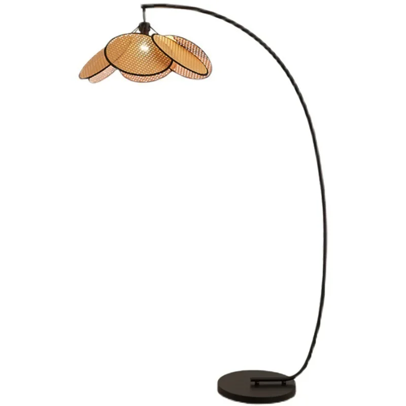 

Nordic simple rattan petal fishing floor lamp, Japanese wabi-sandy wind, vertical floor lamp