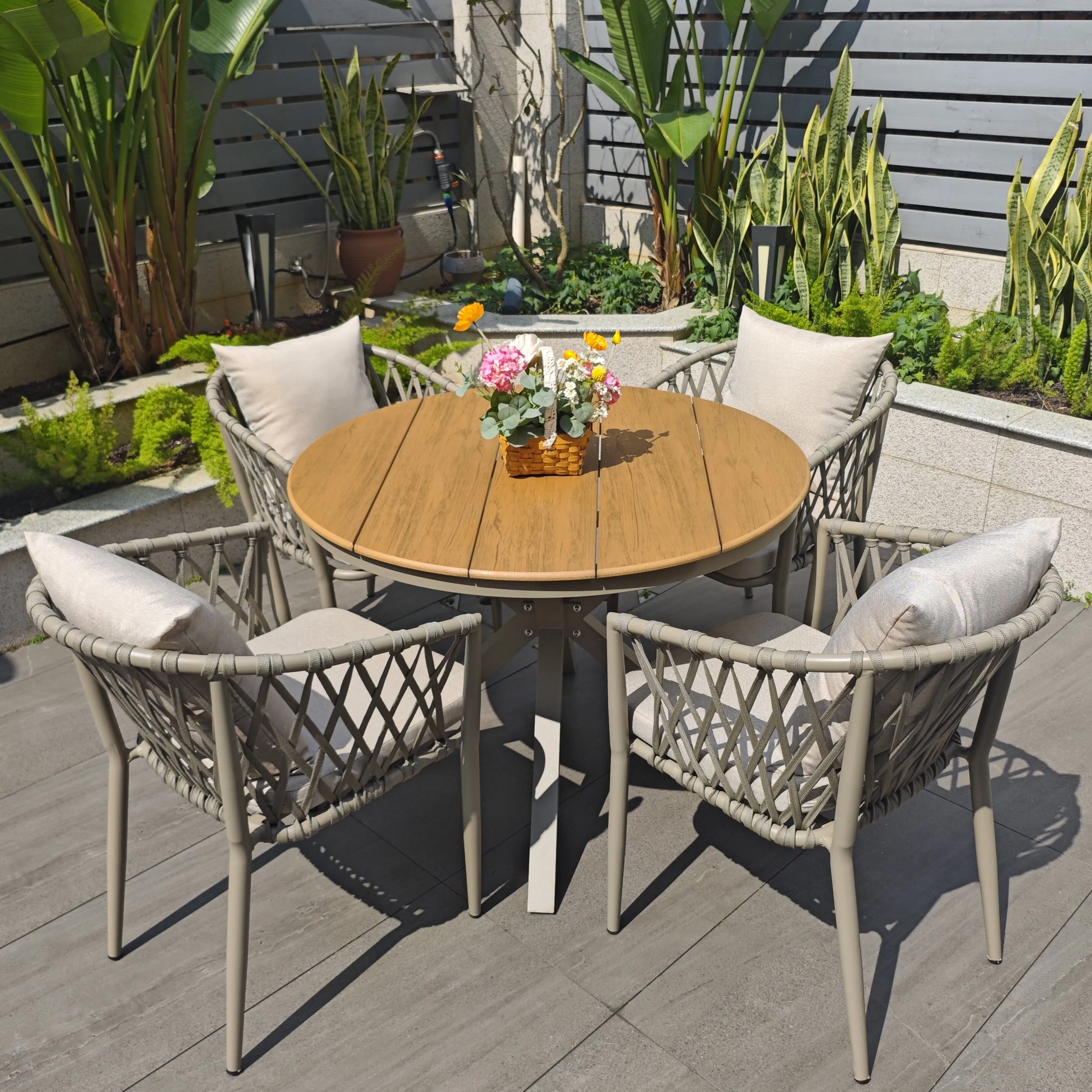 Outdoor tables and chairs Small set of plastic wood tables and chairs Aluminum alloy courtyard villa outdoor waterproof and suns