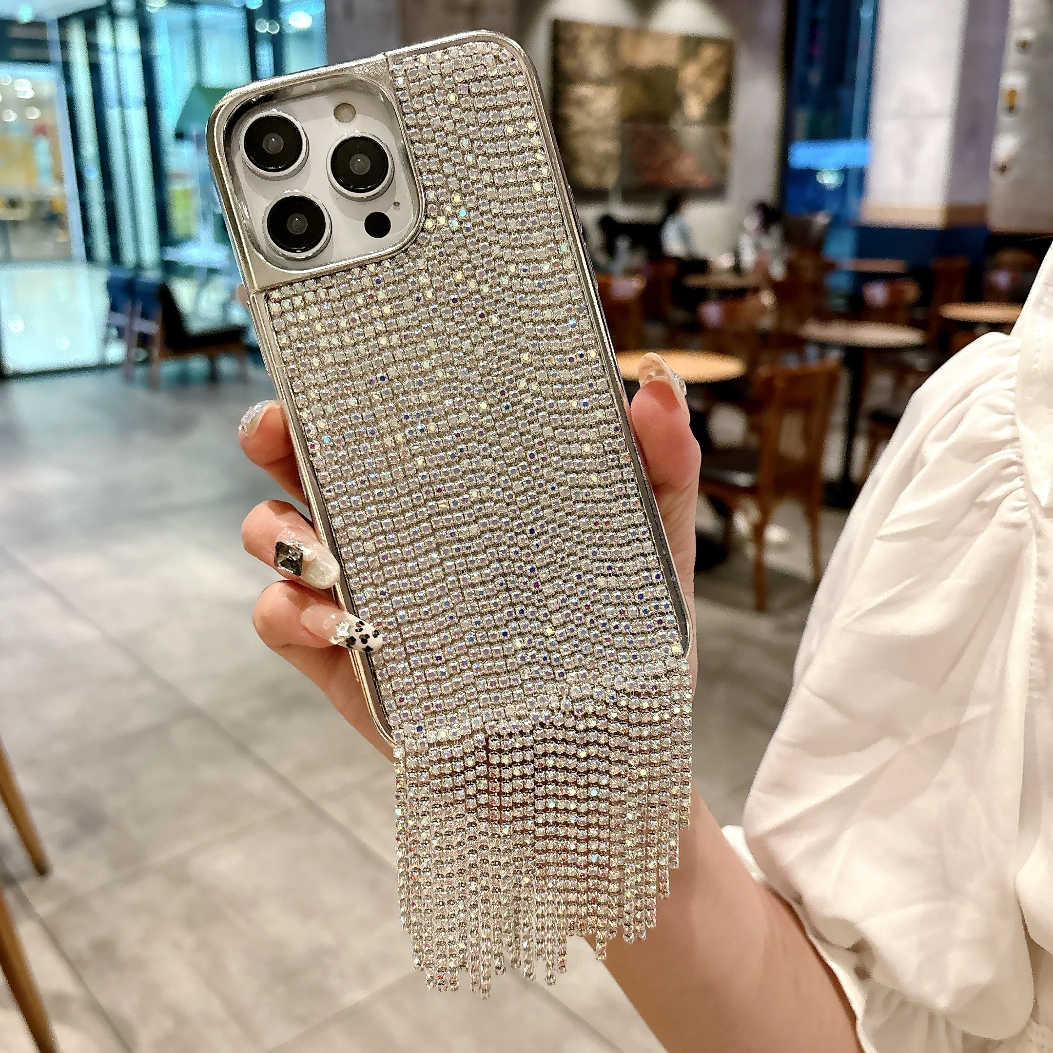 Luxus-Marken-Handyhülle mit Quasten, Glitzer und Pailletten für iPhone 17Air 16 15 14 11 12 13 Plus Pro Max MiNi Rückseite Schutzhülle – Detail 12