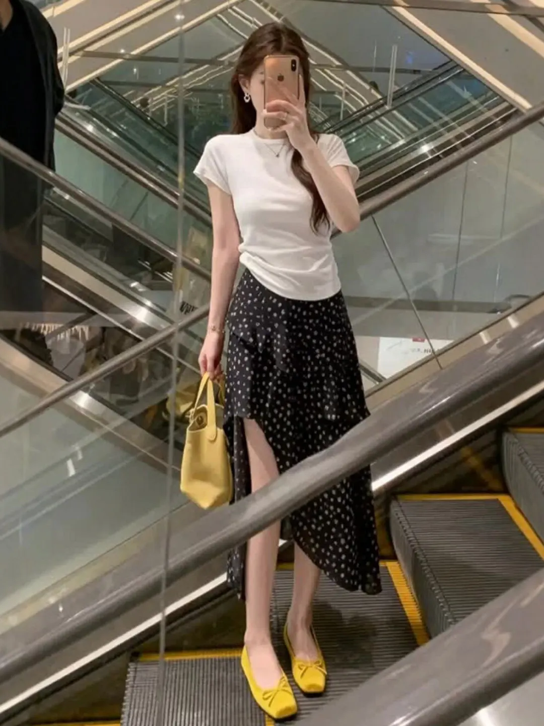 

Корейский комплект с цветочным принтом: летняя удобная облегающая футболка и длинная хлопковая юбка, костюм из двух предметов